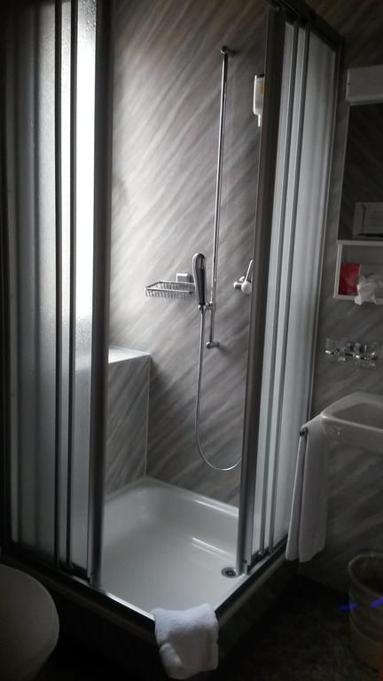 Hotel Raetia 티에펜카스텔 외부 사진